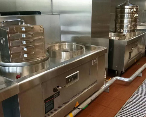 為什么廚房設(shè)備中工作臺的選擇很重要